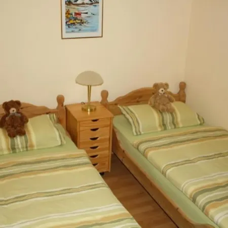 4 Personen Mit Sauna Und Zwei Toiletten In Otterndorf
